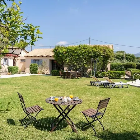 Loukia Villa *