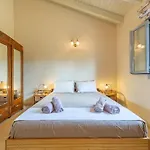 Villa Loukia *