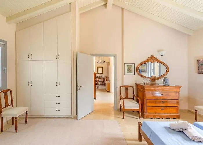 Loukia Βίλα Σπαρτιά